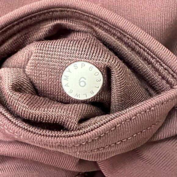 Lululemon All The Right Places Crop II *23" inch
Color Black Currant Size 6 - Picture 4 of 11